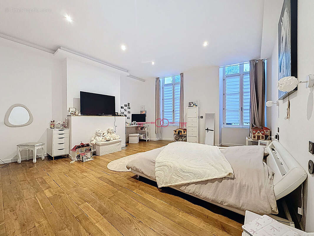 Maison à SAINTE-MENEHOULD