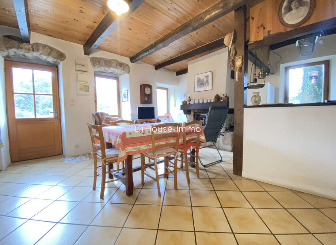 Maison 68 m² à Pereyres  - photo 16