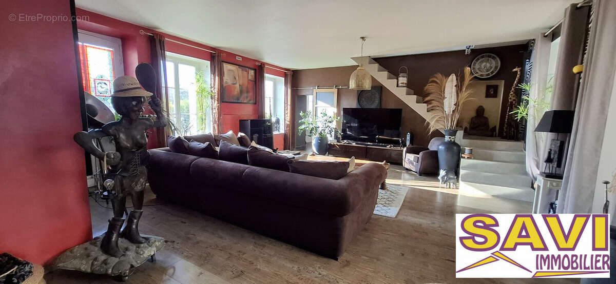 Maison à FERRIERES-EN-GATINAIS