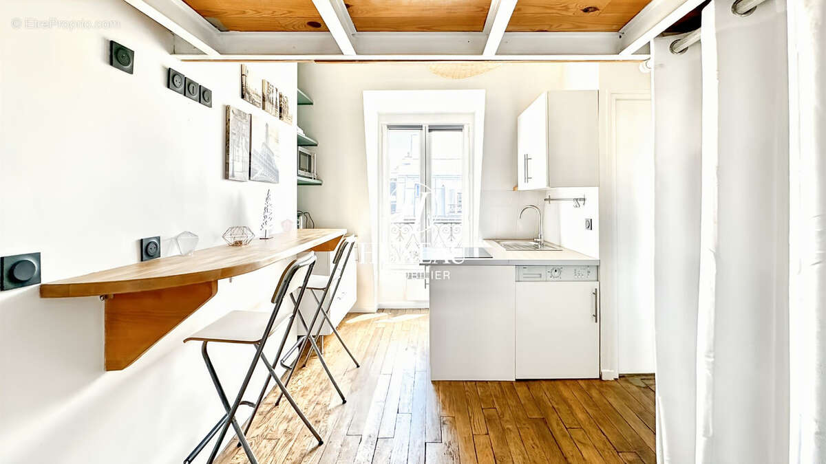 Appartement à PARIS-3E