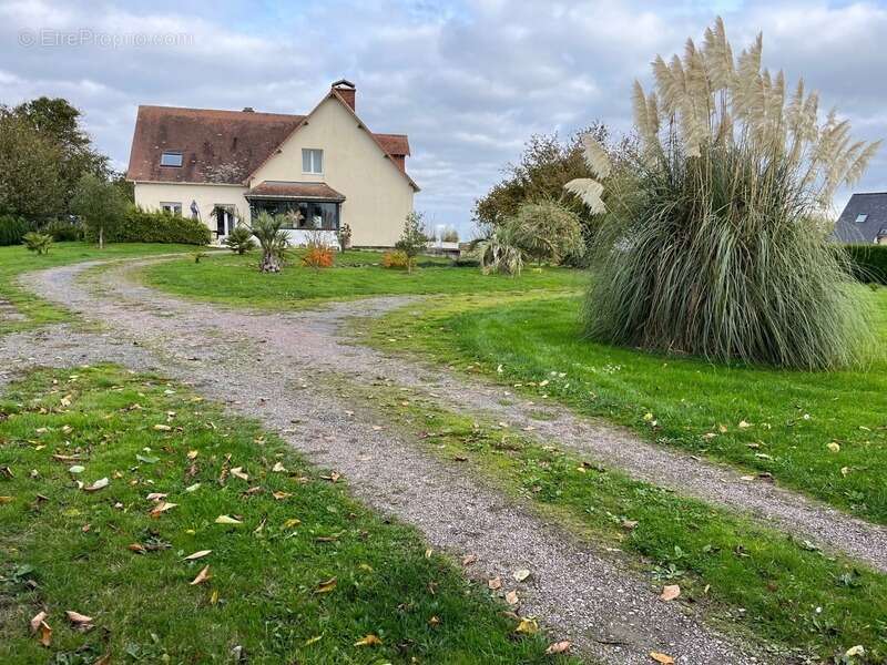 Maison à AUNAY-SUR-ODON