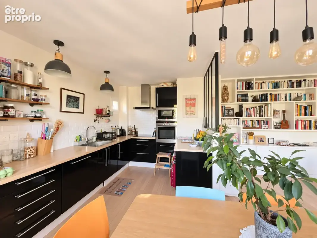 Magnifique Appartement au dernier étage, 4 chambres, Cheminée, balcon et parking - photo 6