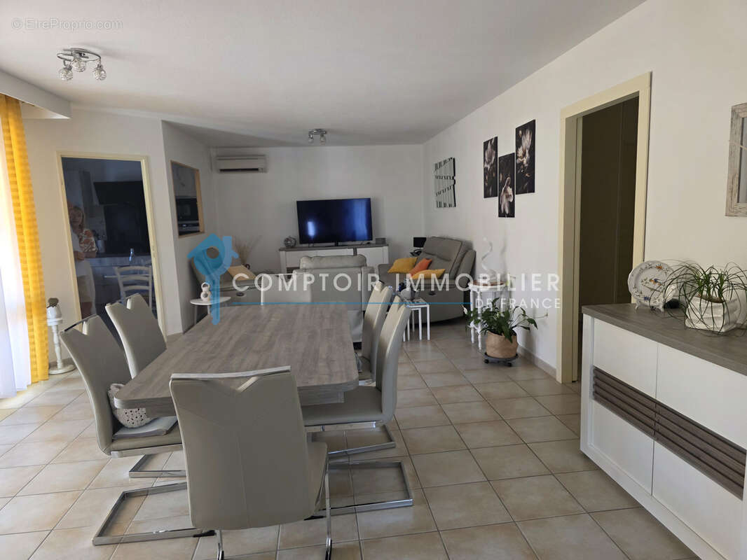 07 - RUOMS - LES SENORIALES T3 . 90m2 + 1 parking + 1 garage - photo 3