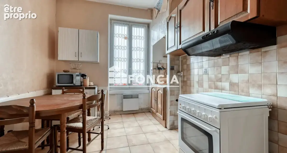 T1 avec Alcôve à rénover, Rue Henri Barbusse, Lyon 8ème 33.25 m² Carrez - photo 3