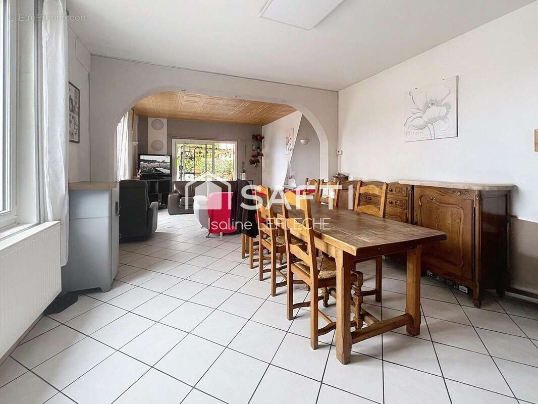 Photo 4 - Maison à COMBLES