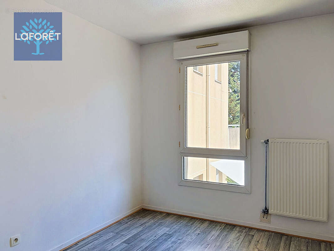 Appartement à SAINT-GENIS-LAVAL