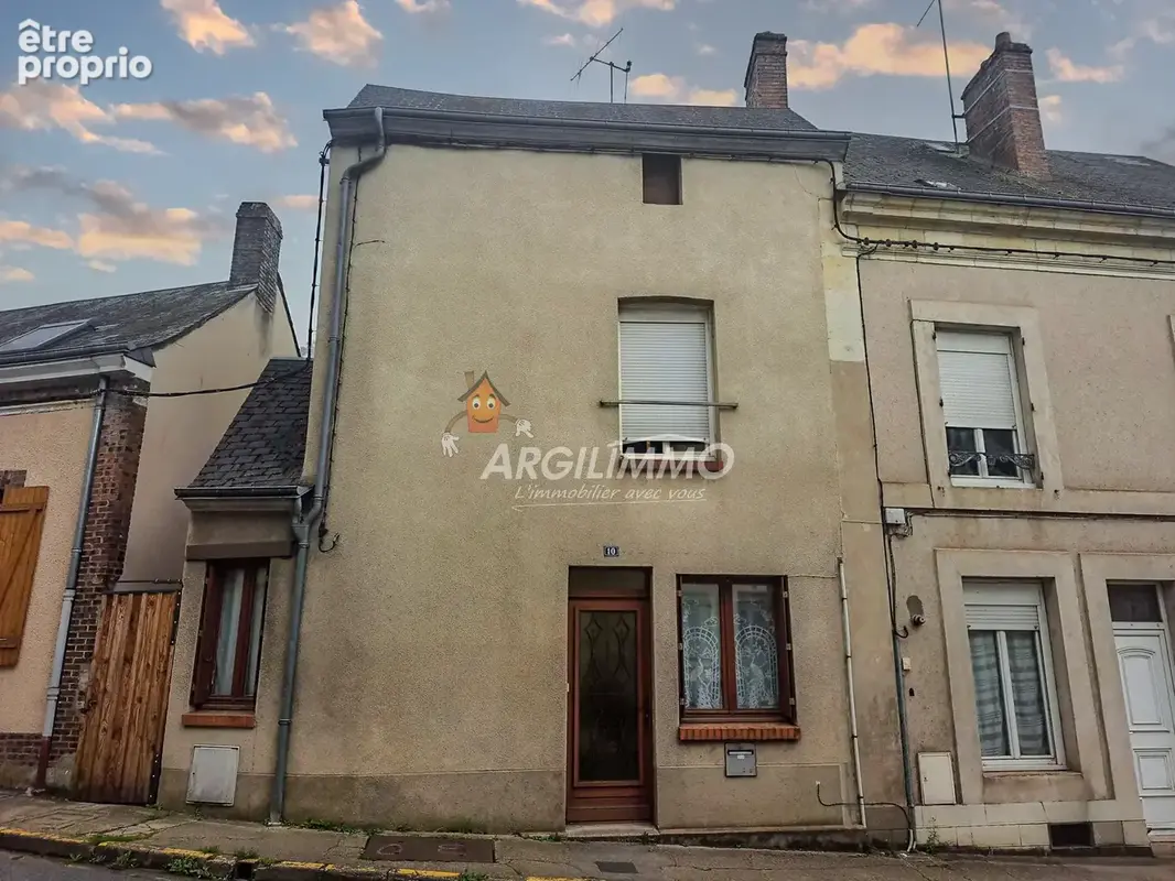 Photo Maison à Saint-Calais au prix de 38 500€
