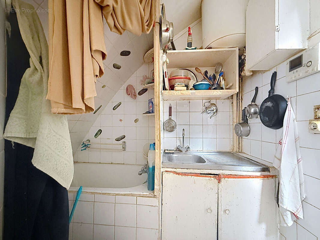 Appartement à PARIS-1E