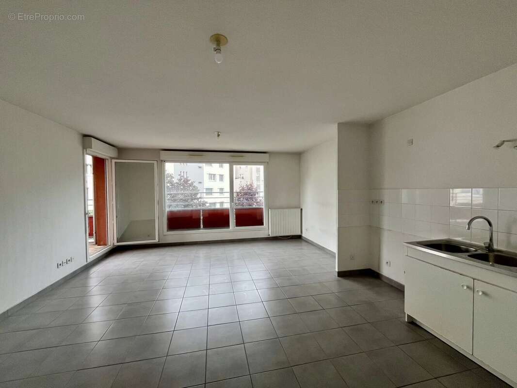 Appartement à LYON-8E