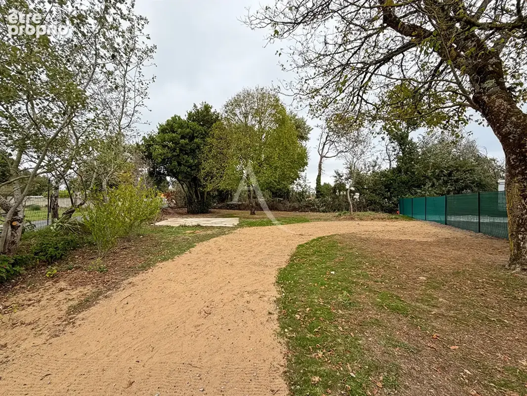 Terrain hors lotissement de 465m² - photo 1