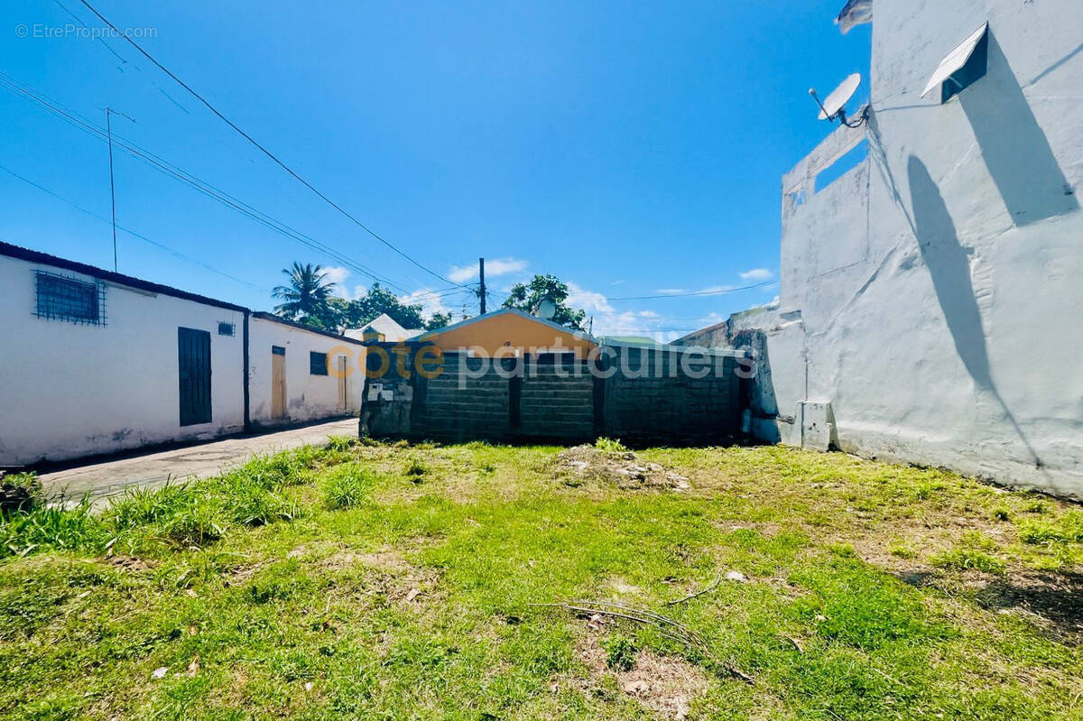 Terrain à SAINT-FRANCOIS