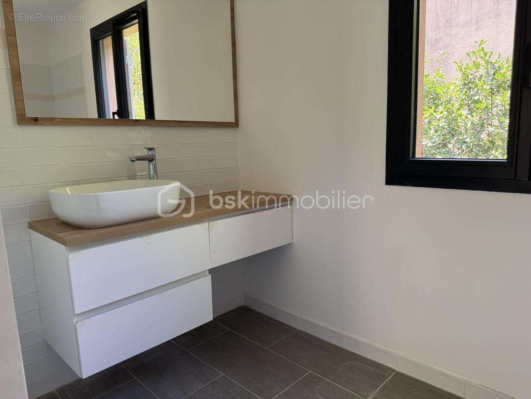 Maison neuve de 170 m2, 5 chambres, piscine, à toulon- quartier  la serinette - photo 19