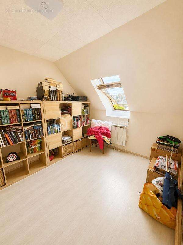Maison familiale 98 m² avec garage, chalet et jardin de 777 m² — Chaumont-en-Vexin - photo 10