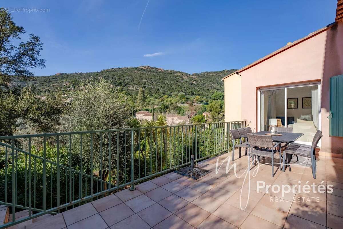 Maison à RAYOL-CANADEL-SUR-MER