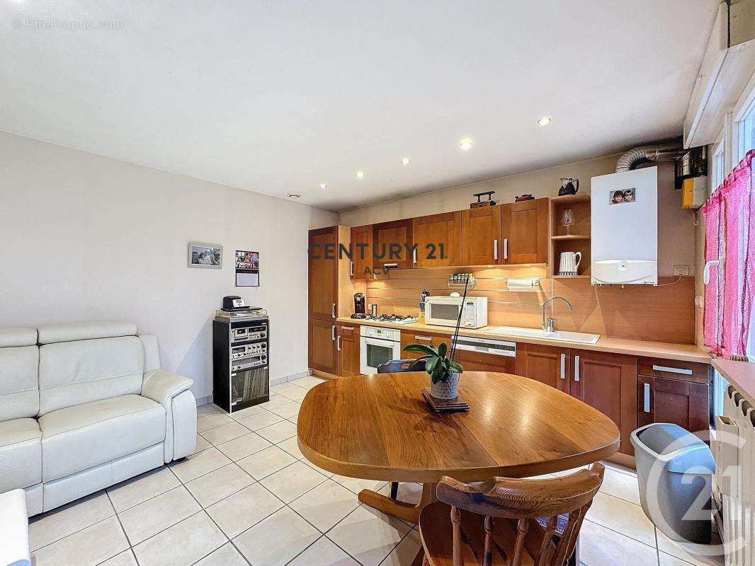 Appartement à MAISONS-ALFORT