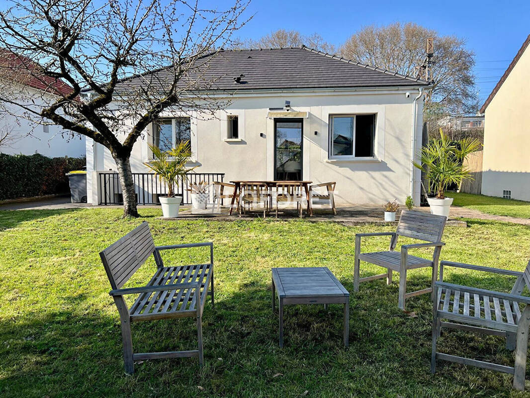 Maison à CONFLANS-SAINTE-HONORINE