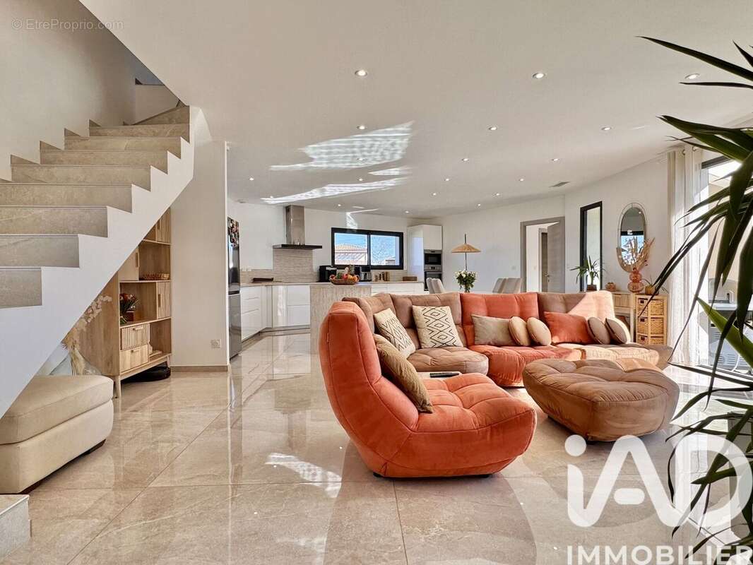 Photo 3 - Maison à LA CALMETTE