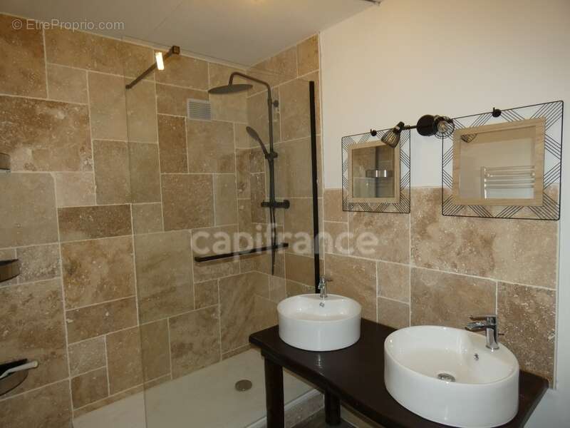 Appartement à CHENOVE