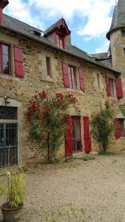 Maison à LAGRAULIERE