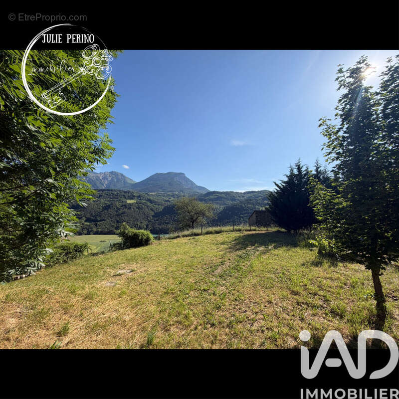 Maison 157 m² à La Salle-En-Beaumont  - photo 4