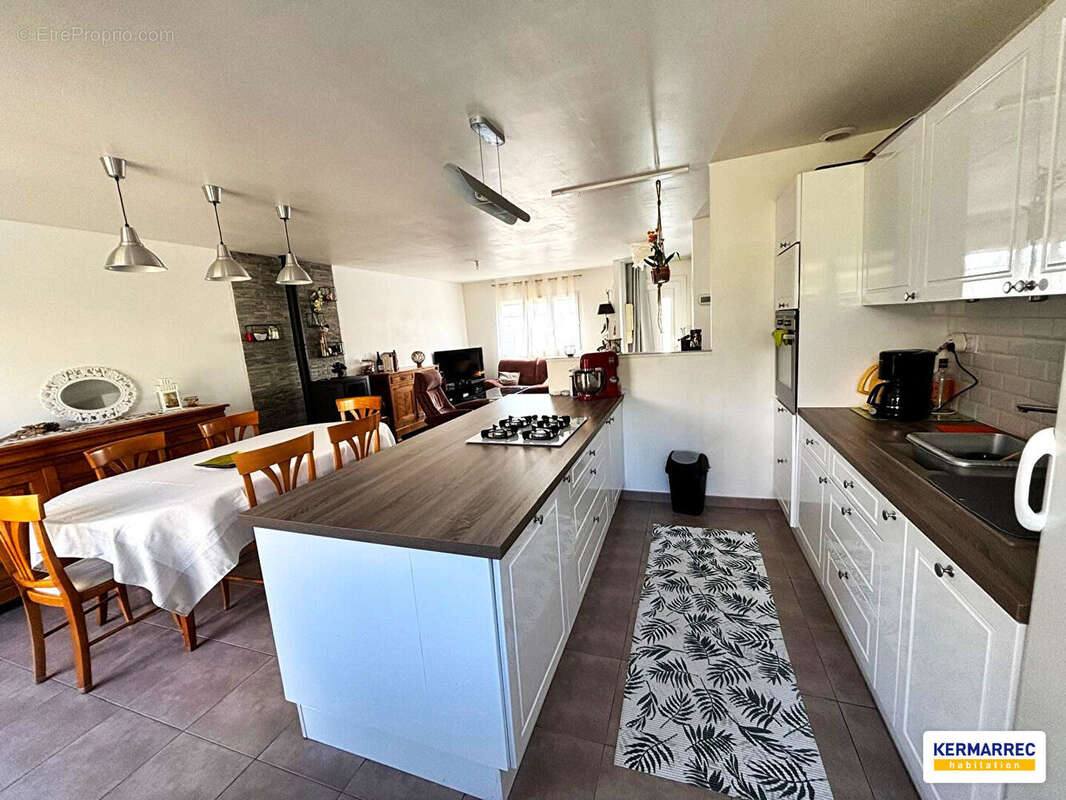 Maison à CHATILLON-EN-VENDELAIS