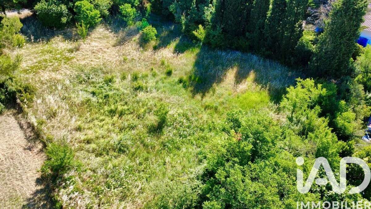 Terrain 990 m² à Villepinte  - photo 3