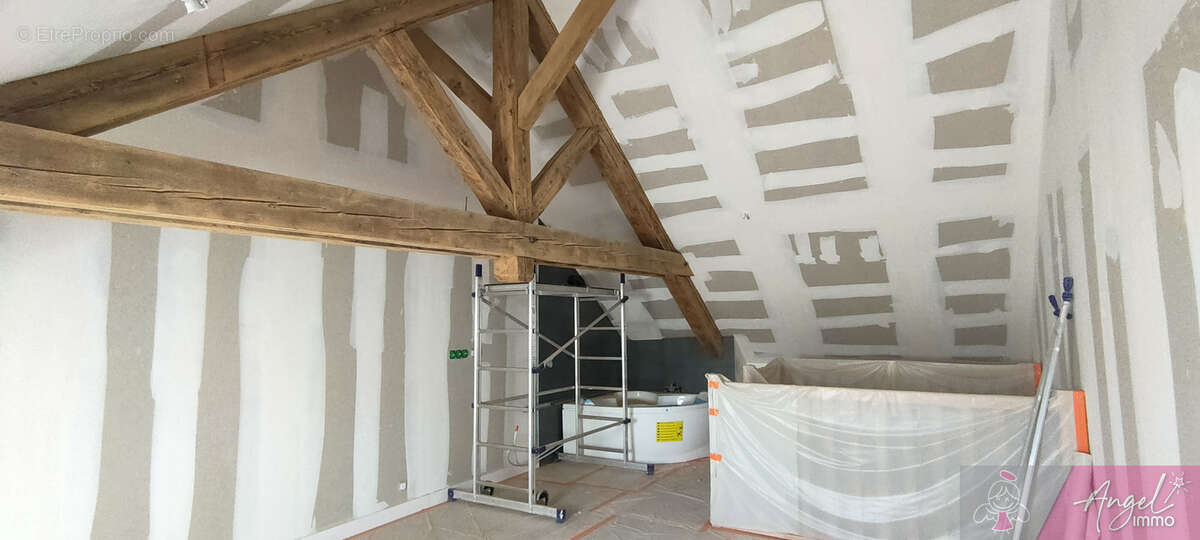 Appartement à BYANS-SUR-DOUBS