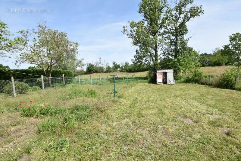 Maison à vendre 3 pièces GANNAY SUR LOIRE (03) - photo 10