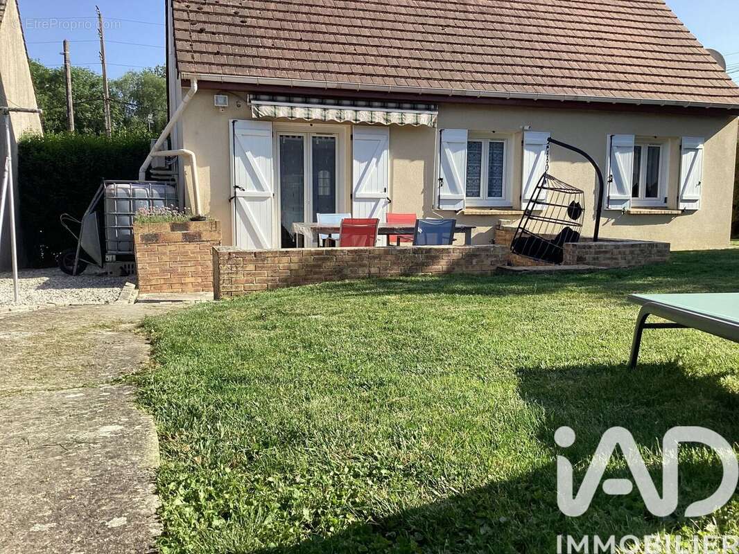 Photo 3 - Maison à CHENOISE