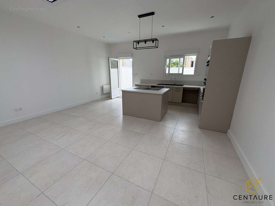 Maison 144 m² à Roncq  - photo 4