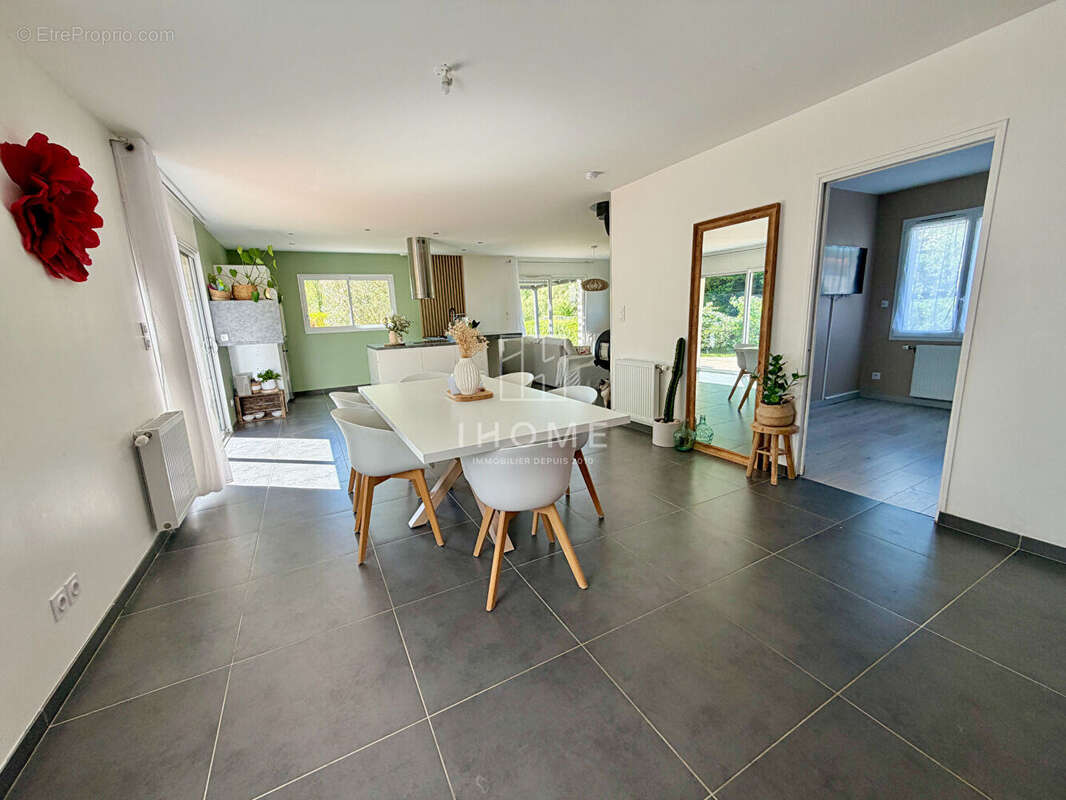 Maison à SAINT-SATURNIN