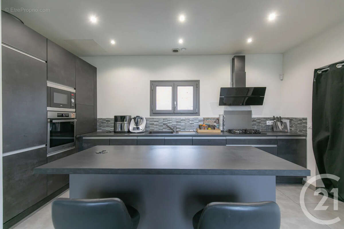 Maison à CHAMPIGNY-SUR-MARNE