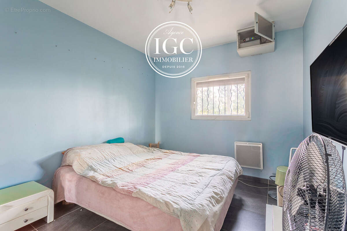 Maison à CHATEAUNEUF-LES-MARTIGUES