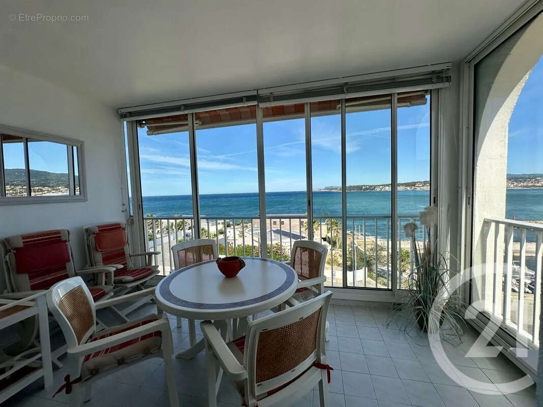 Appartement à SIX-FOURS-LES-PLAGES