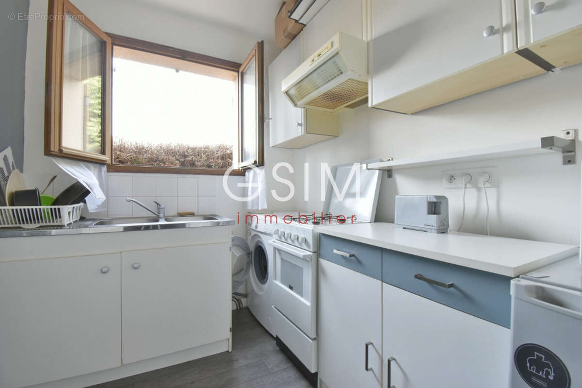 Appartement à FONTENAY-LE-FLEURY