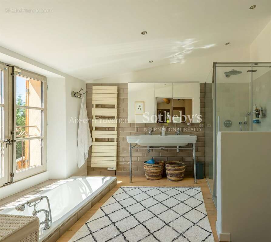 Maison à AIX-EN-PROVENCE