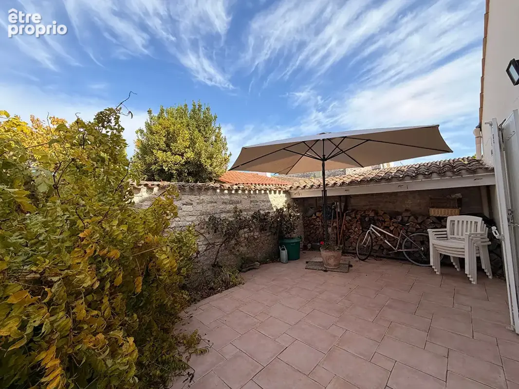 Maison en pierre de charme avec charpente apparente - photo 2