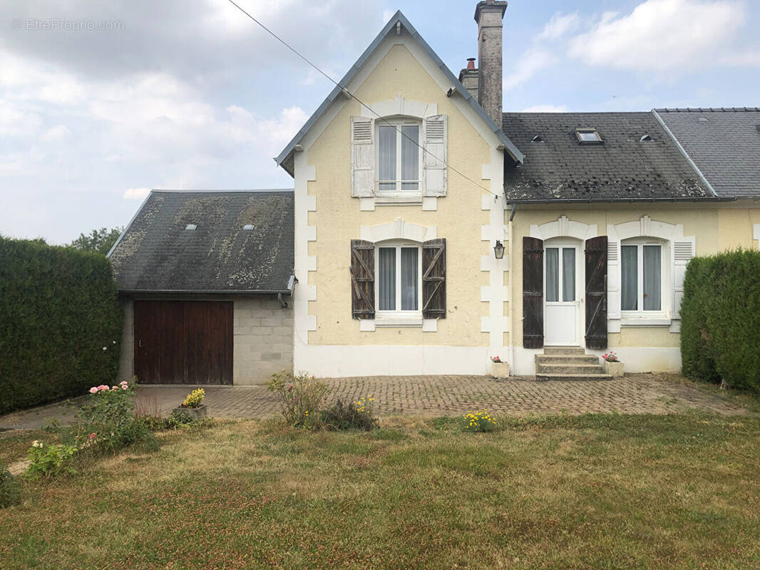 Maison à ALLEMANT