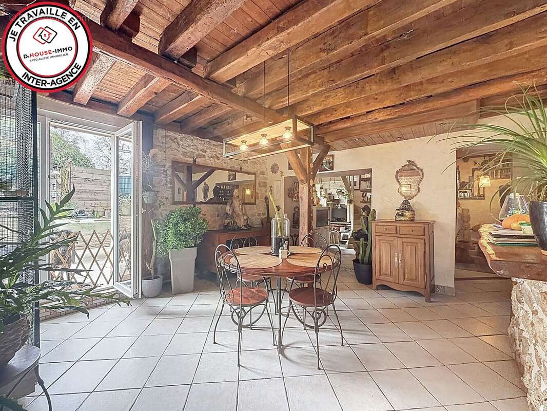 Maison à MAINCY