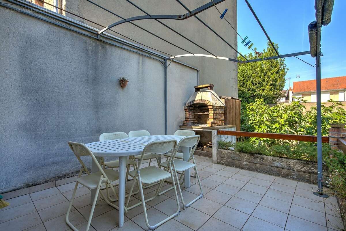 Maison à CHOISY-LE-ROI