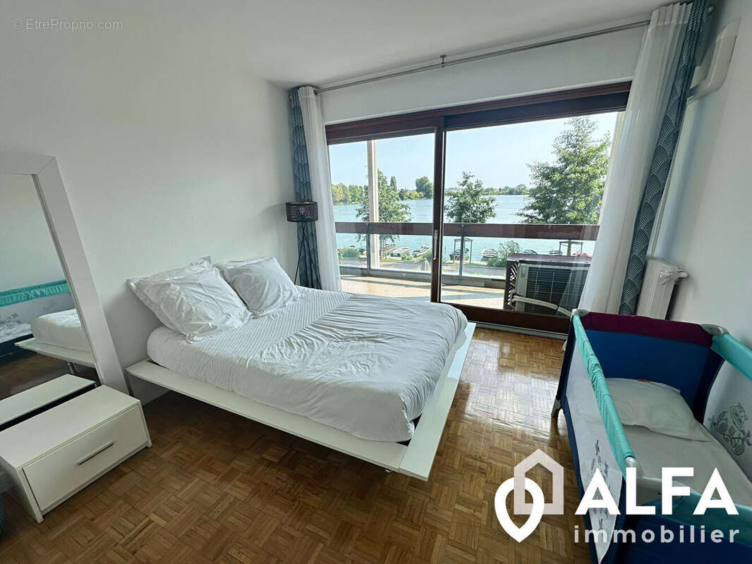 Appartement VUE LAC - 5 pièce(s) 116 m2 - TERRASSES DE  27 m2 - photo 12