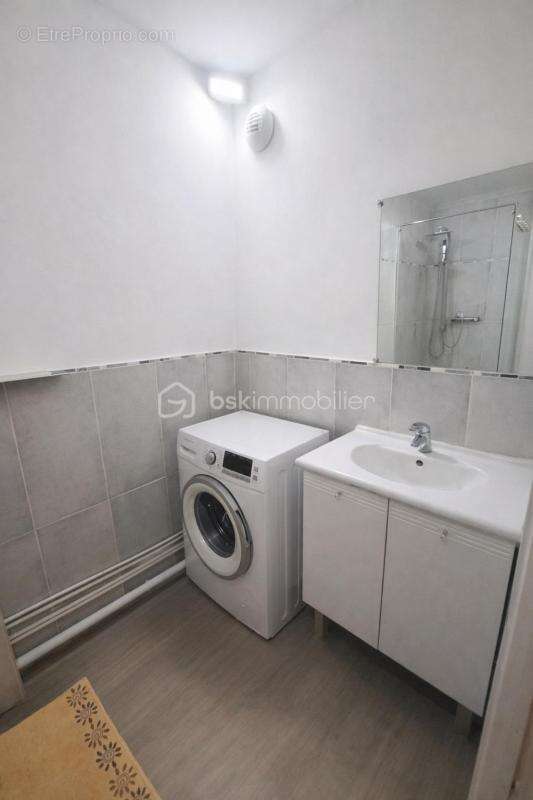 Appartement avec stationnement privé et box en cave - photo 6