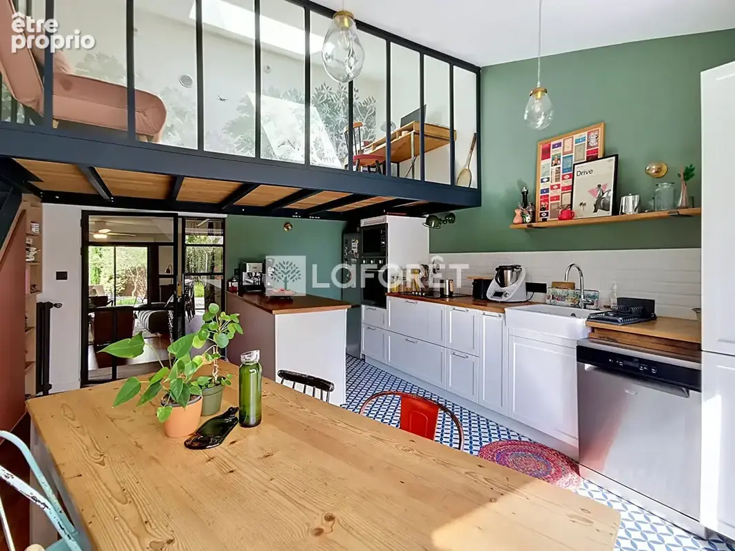 Maison en pisé rénovée avec goût  neuville-sur-saône - photo 2