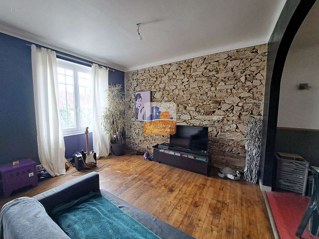 Maison à LA MONTAGNE