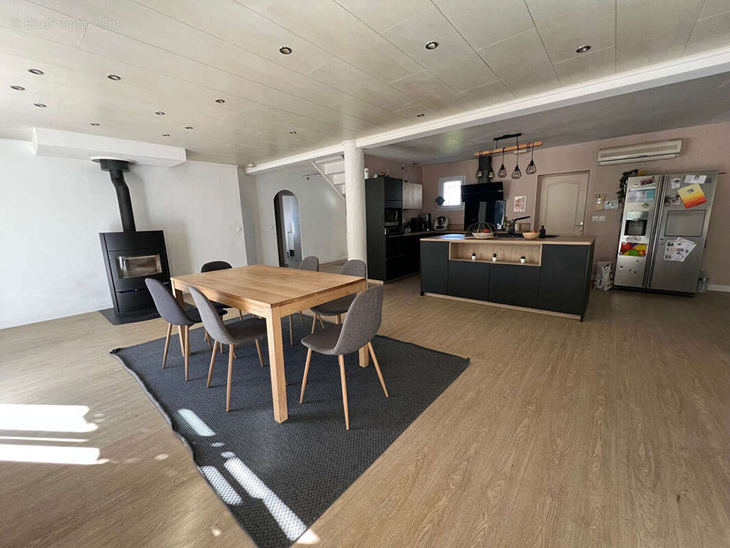 Maison à SERRES-CASTET