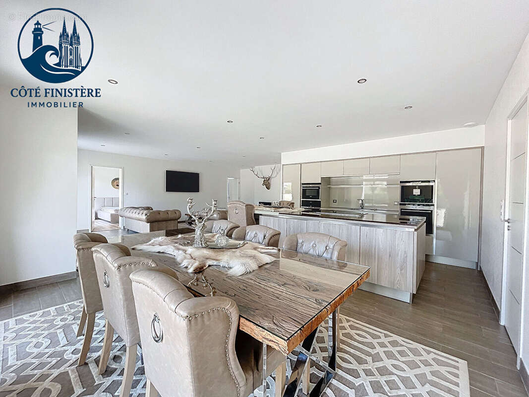 Maison à PLONEOUR-LANVERN