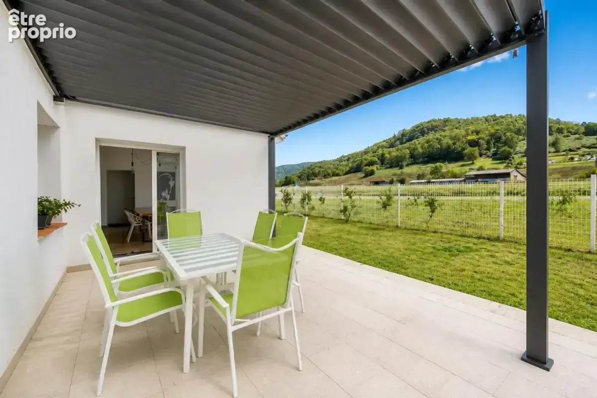 LA BASTIDE-DE-SÉROU – Villa d'environ 157 m², 4 chambres, DPE B, photovoltaïque et vue dégagée - photo 3