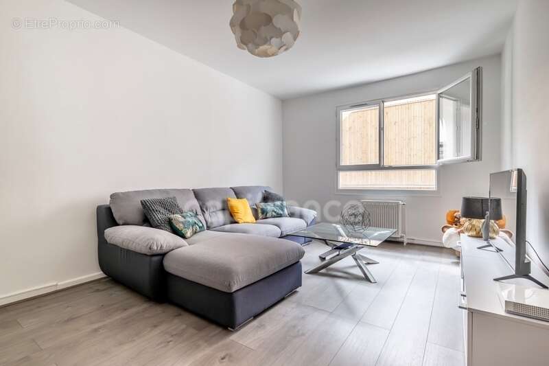 Appartement à vendre 2 pièces 48,70 m² PARIS 20EME ARRONDISSEMENT (75) en excellent état au sein d'une résidence standing - photo 4