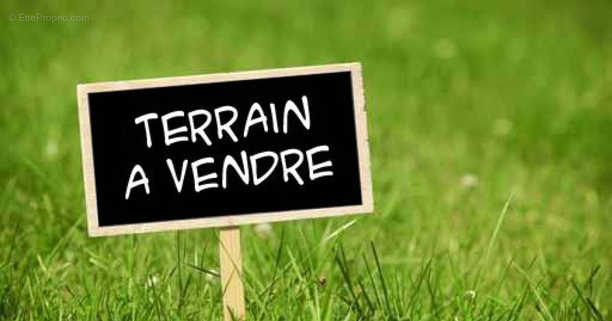 Terrain à HARGARTEN-AUX-MINES