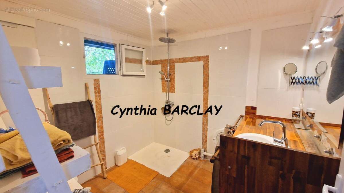 Maison à LES TROIS-ILETS